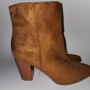 Dream Pairs Brown Suede Ankle Boots
